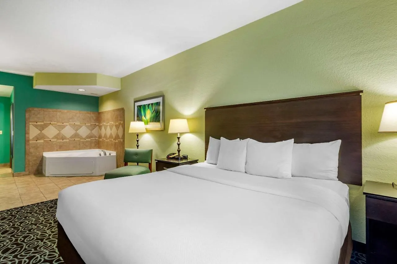 Hotel Hampton Inn By Hilton Tampa Fairgrounds Casino